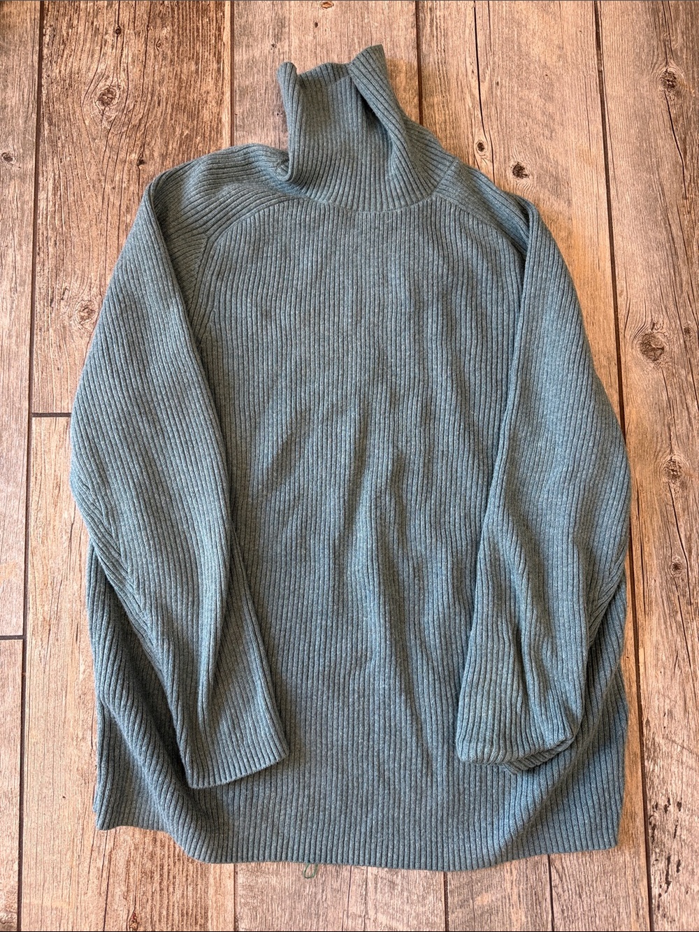 Men's Ribbed Turtleneck Sweater in Slate Blue